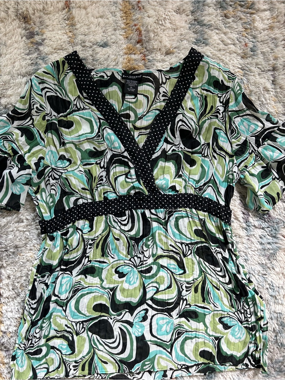 Y2K patterned top - Picture 2 of 7